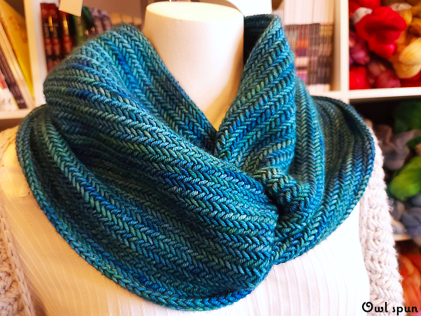 Featherbone Cowl Knit Pattern